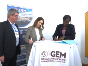 NBRB's Executive Secretary Flavia Bwiire (R) with GEM Foundation's Secretary General Helen Crowley (middle) and Chairperson of the GEM Governing Board Joerg Steffensen during the signing of the contract between the two bodies